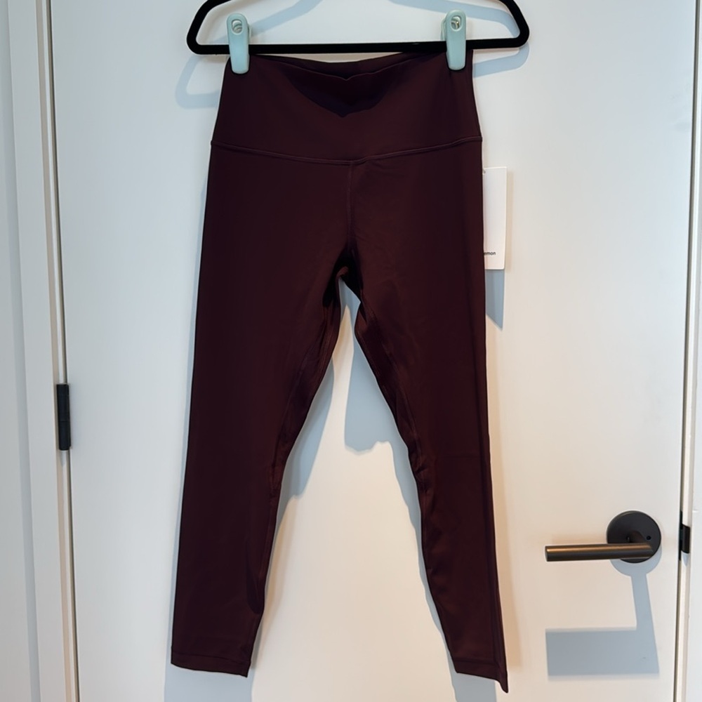 *NWT* Lululemon Athletic Workout Leggings - Align High Rise 25” Size 10 Maroon